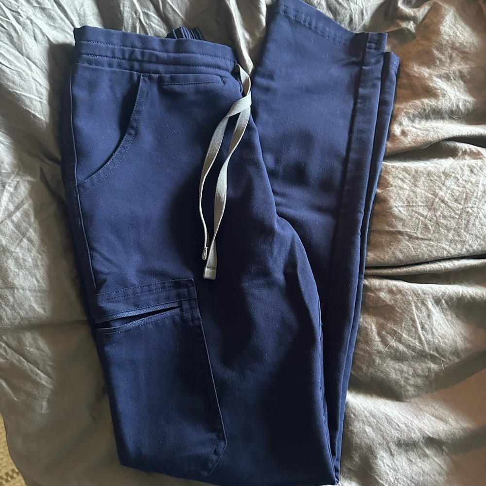 Figs Navy Yola scrub